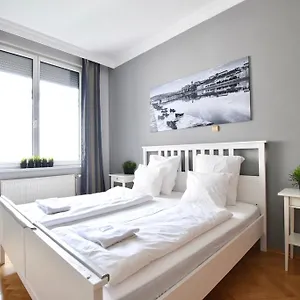  Apartment Standerd By Hi5 - Lovag Family Hungary